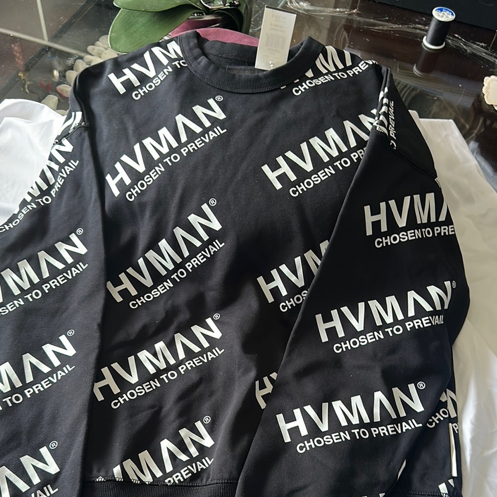 HVNAN Black Sweatshirt